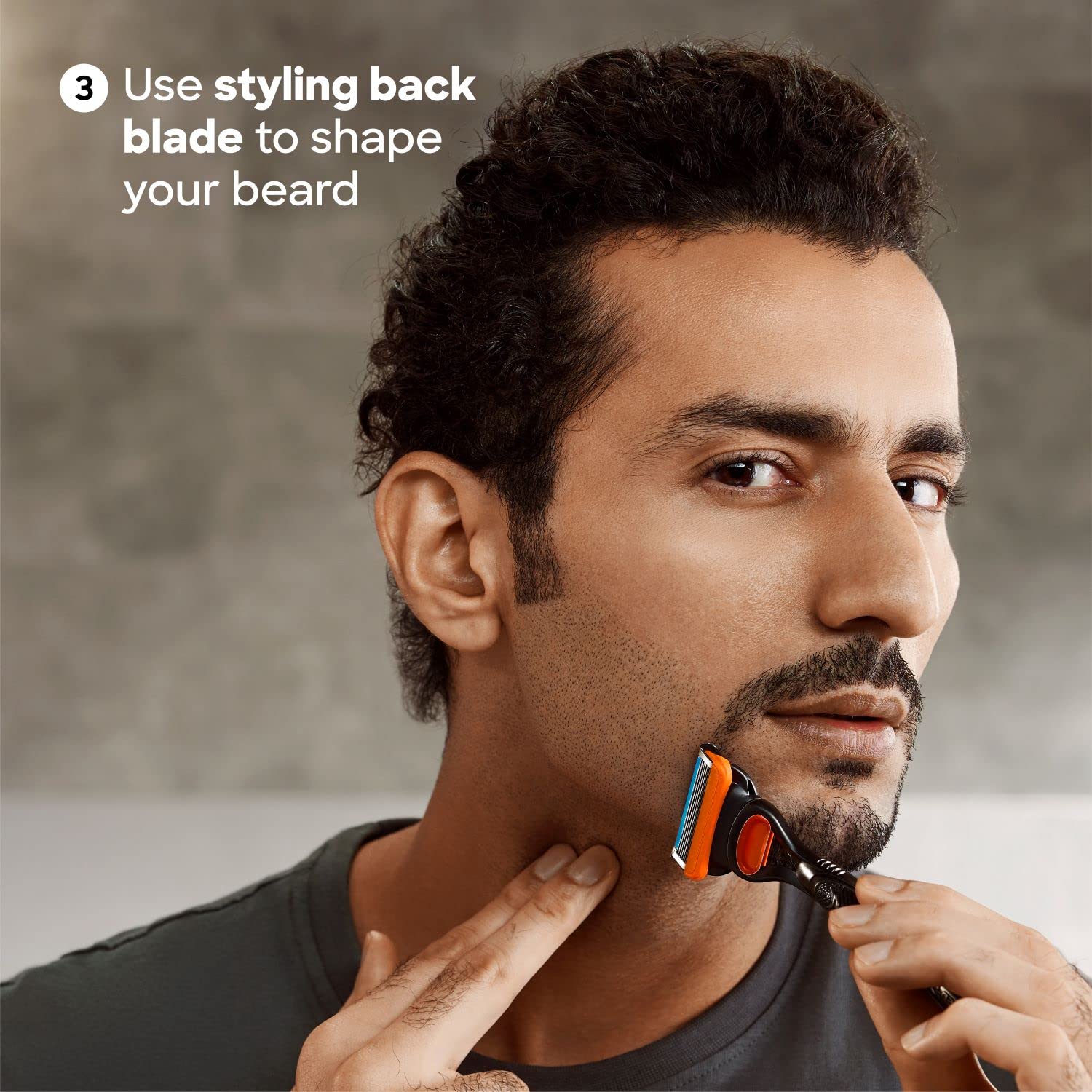 Gillette Fusion 5 Razor and 6 Blades Combo Pack