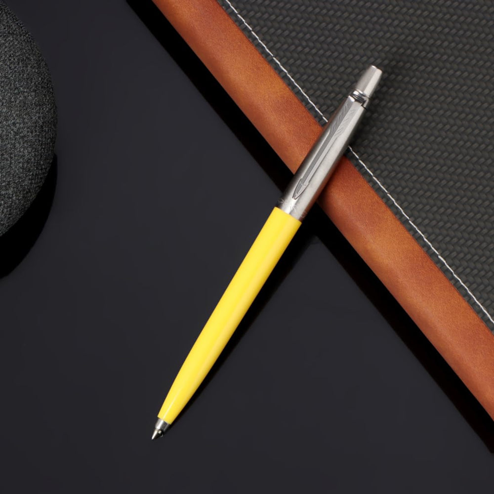 Parker Jotter Original Chrome Trim Yellow Ballpoint Pen. Blue & free black Quinkflow refill